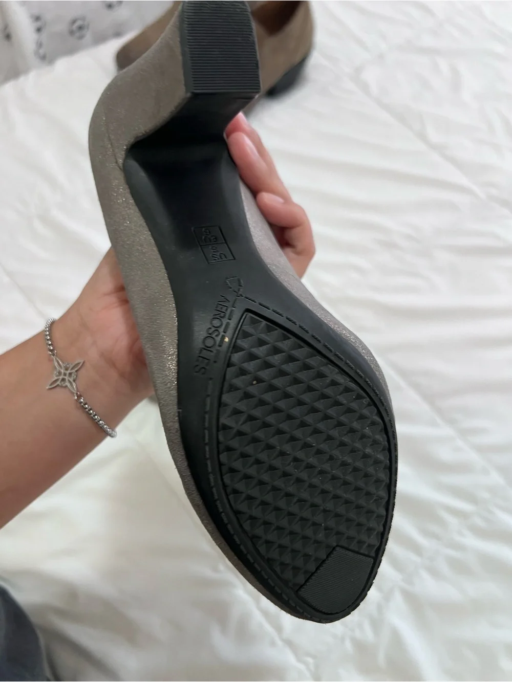 AEROSOLES elegant pewter